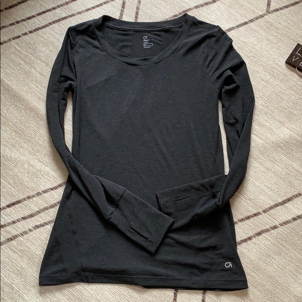 Gap fit breathe shirt
